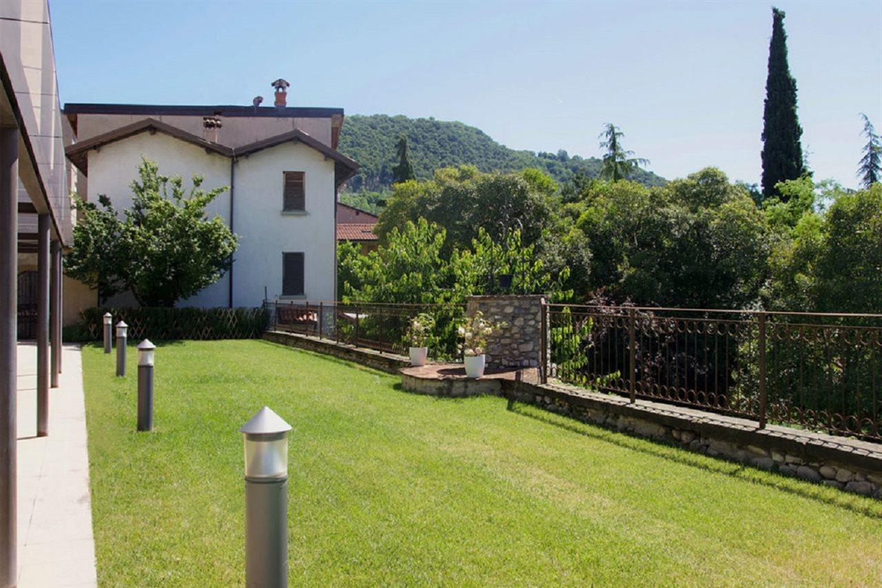 Residence Delle Tre Corone Trescore Balneario Exterior photo