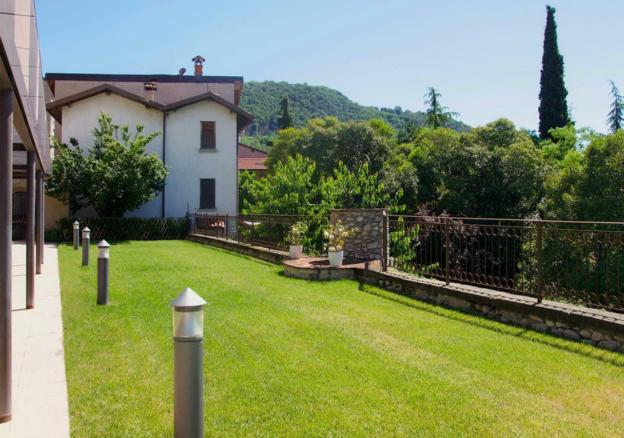 Residence Delle Tre Corone Trescore Balneario Exterior photo